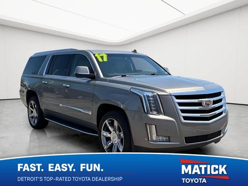 Used 2017 Cadillac Escalade ESV Luxury AWD/4WD image 1