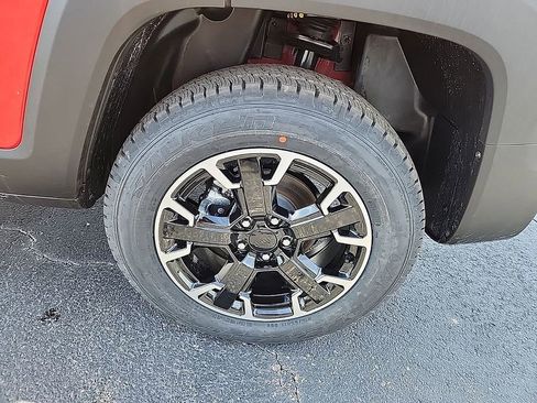 Used 2023 Jeep Renegade Trailhawk image 7