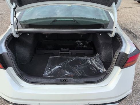 Used 2024 Nissan Altima 2.5 SL image 21