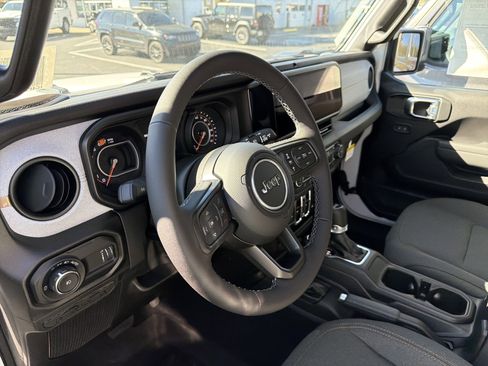 New 2026 Jeep Wrangler Sport S AWD/4WD image 19