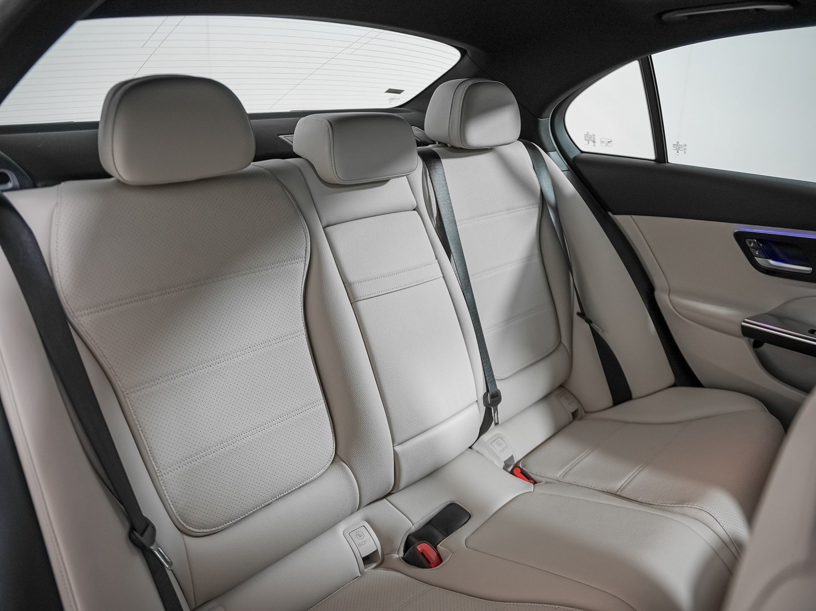Used 2024 Mercedes-Benz C 300 Sedan image 14