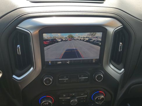 Used 2021 Chevrolet Silverado 1500 LT Trail Boss w/ Convenience Package II image 27