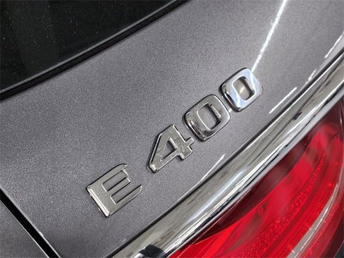 Used 2017 Mercedes-Benz E 400 4MATIC Wagon image 12