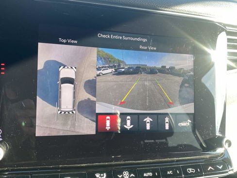 Certified 2024 Jeep Wagoneer L Series II w/ Convenience Group I image 39