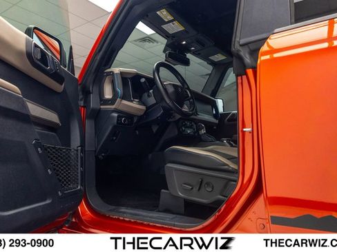 Used 2023 Ford Bronco Wildtrak AWD/4WD image 40
