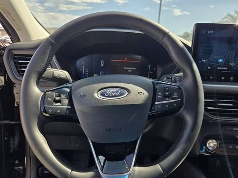 Used 2024 Ford Escape SE FWD image 19