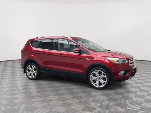 Used 2019 Ford Escape Titanium w/ U9j03 - Titanium Tow Package AWD/4WD image 40
