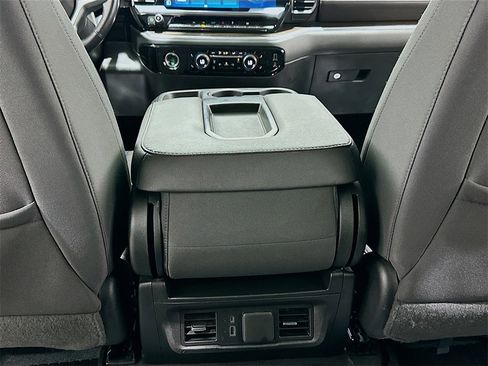 Used 2022 Chevrolet Silverado 1500 LT image 26