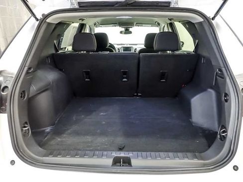Used 2022 Chevrolet Equinox LT FWD image 23