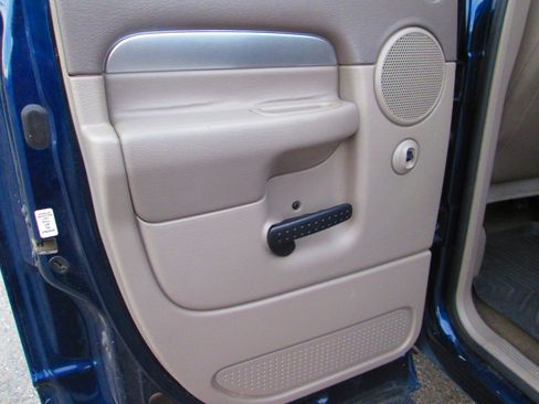 Used 2004 Dodge Ram 3500 Truck SLT w/ Trailer Tow Group image 12