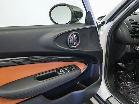 Used 2024 MINI Cooper Clubman S w/ Signature Upholstery Package FWD image 25