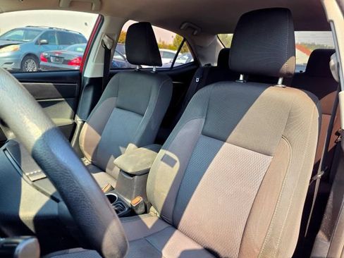 Used 2017 Toyota Corolla LE w/ Carpet Mat Package (TMS) FWD image 36