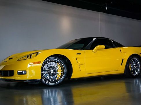 Used 2013 Chevrolet Corvette ZR1 w/ 3ZR Preferred Equipment Group RWD image 91