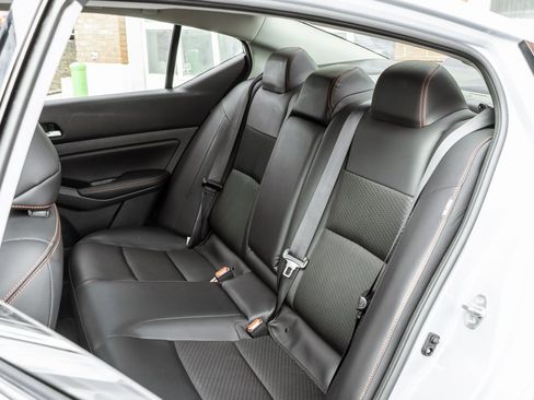 Used 2024 Nissan Altima 2.5 SR image 25