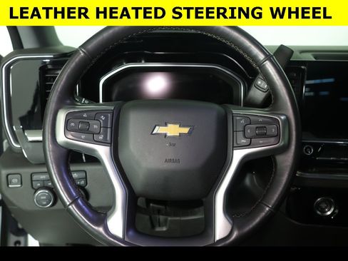 Used 2022 Chevrolet Silverado 1500 LT image 3