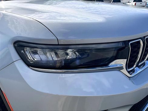 Used 2024 Jeep Grand Cherokee Limited 4xe image 33