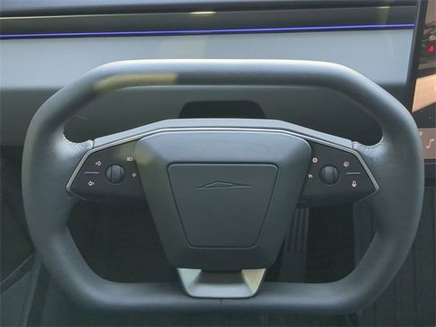 Used 2024 Tesla Cybertruck AWD Crew Cab image 25