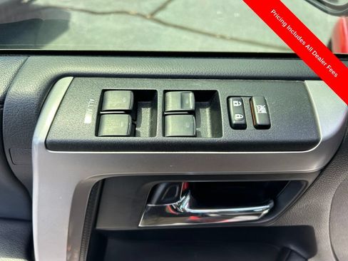 Used 2020 Toyota 4Runner SR5 Premium w/ Moonroof Package AWD/4WD image 4
