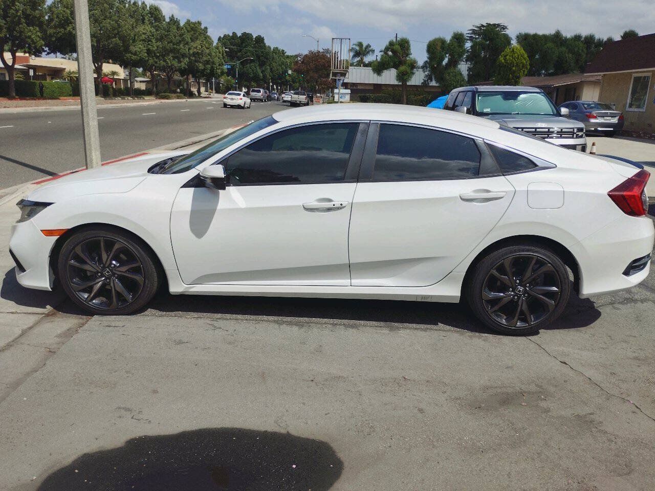 Used 2020 Honda Civic Sport image 10