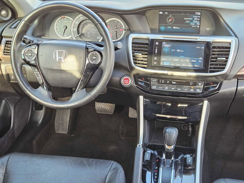 Used 2017 Honda Accord EX-L image 24