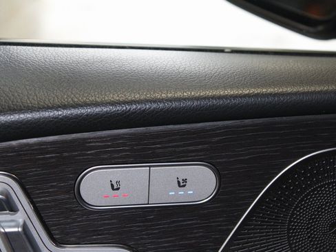 Used 2023 Mercedes-Benz GLE 450 4MATIC image 9