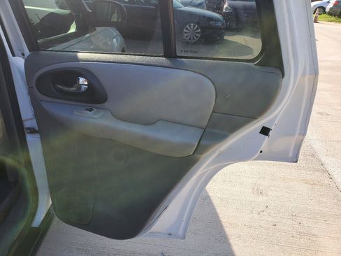 Used 2007 Chevrolet TrailBlazer LS w/ LS Preferred Equipment Group RWD image 8