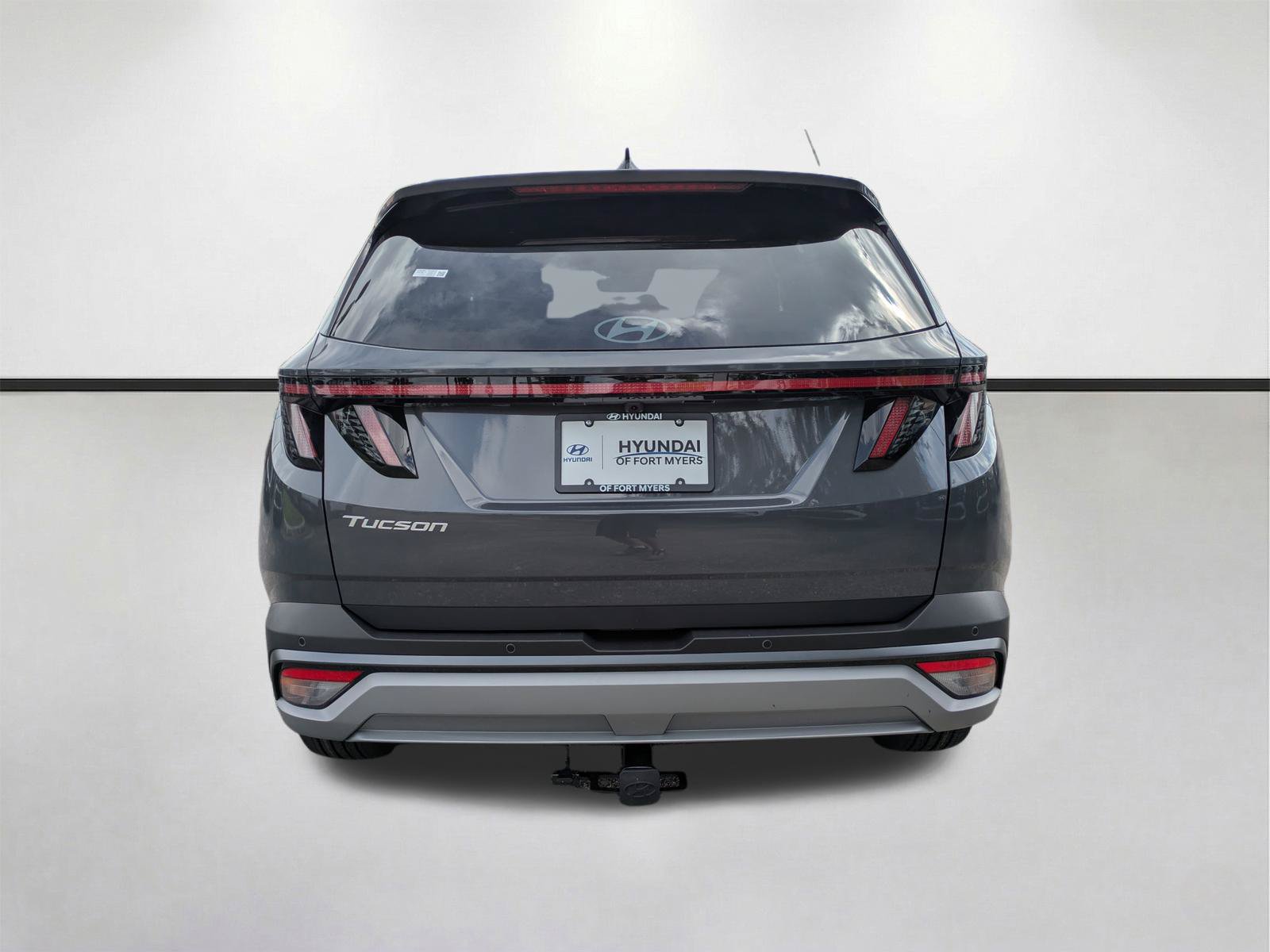 New 2026 Hyundai Tucson Limited w/ Tow & Go Package FWD image 6