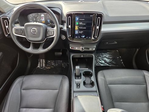 Used 2019 Volvo XC40 T5 Momentum AWD/4WD image 18