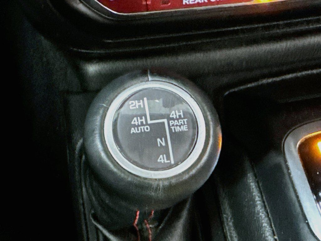 Used 2023 Jeep Wrangler Unlimited Rubicon 4xe AWD/4WD image 19