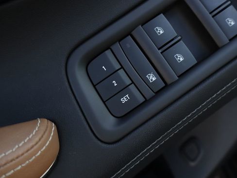 Used 2016 Buick LaCrosse Sport Touring image 10