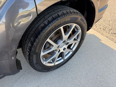 Used 2014 Dodge Journey R/T w/ Flexible Seating Group image 11