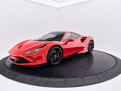 Used 2020 Ferrari F8 Tributo RWD image 12
