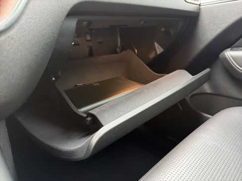 Used 2023 Volvo XC60 B5 Ultimate image 42