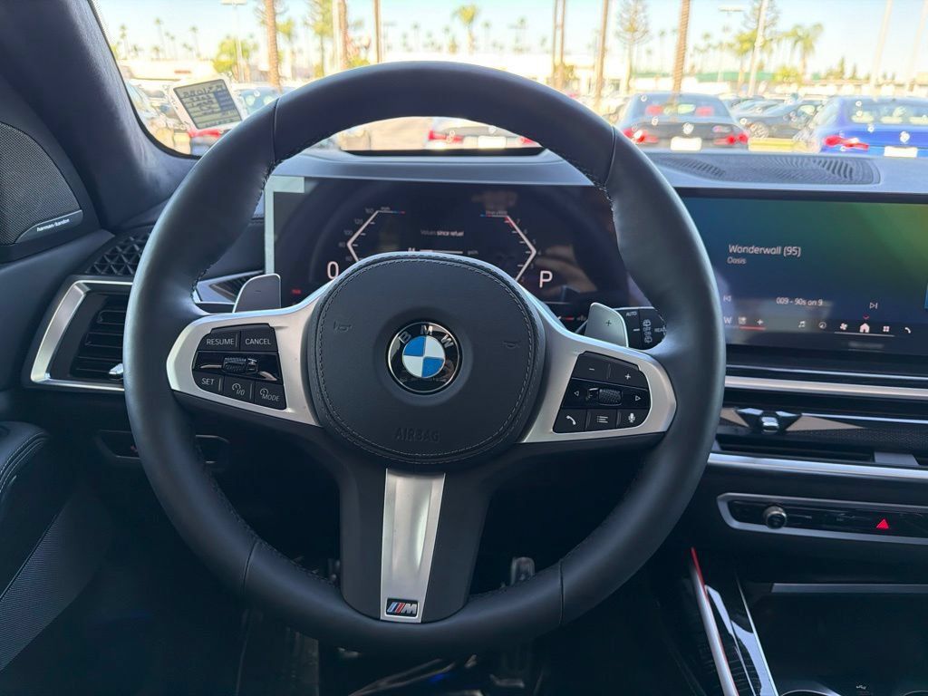 Used 2027 BMW X7 xDrive40i w/ M Sport Package AWD/4WD image 23