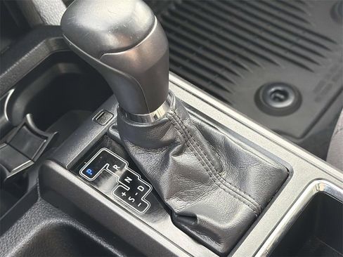 Used 2019 Toyota Tacoma TRD Off-Road image 20