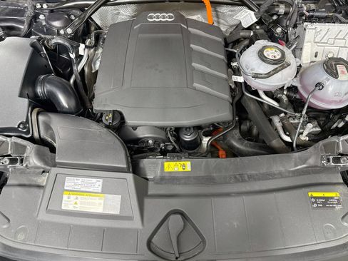 Certified 2024 Audi Q5 e Premium Plus AWD/4WD image 29
