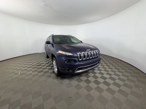 Used 2016 Jeep Cherokee Limited image 26