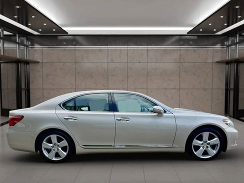 Used 2010 Lexus LS 460 image 6