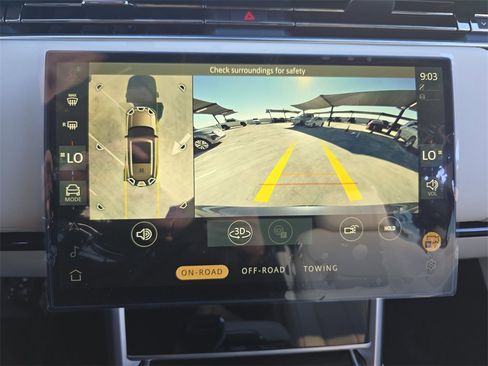 New 2025 Land Rover Range Rover Long Wheelbase SE image 24