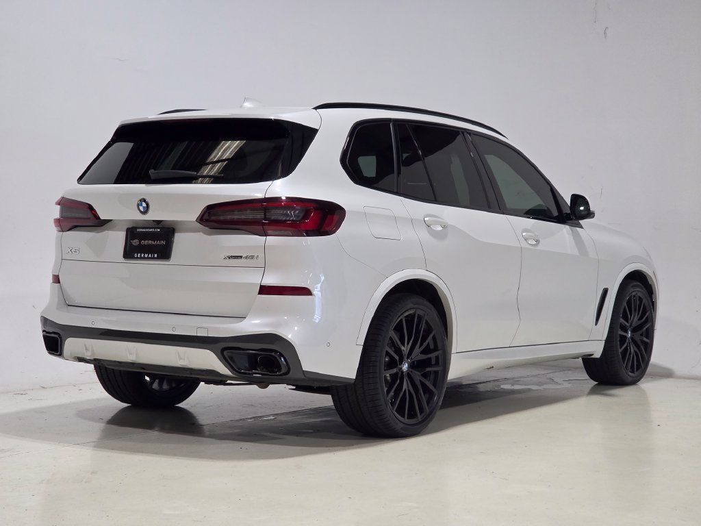 Used 2021 BMW X5 xDrive40i w/ M Sport Package AWD/4WD image 5