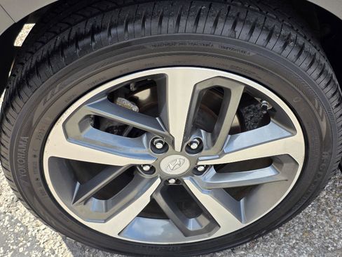 Used 2019 Hyundai Kona Limited FWD image 43