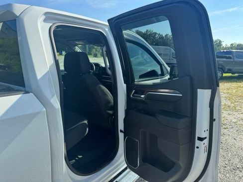 Used 2023 Chevrolet Silverado 1500 LT AWD/4WD image 14