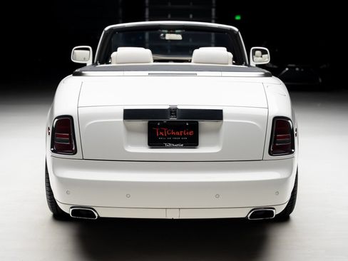 Used 2013 Rolls-Royce Phantom Drophead Coupe RWD image 29