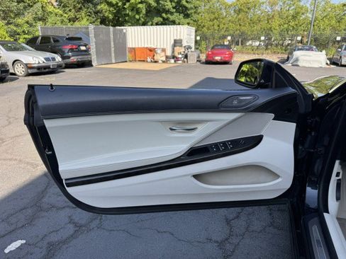 Used 2018 BMW 650i Convertible w/ Executive Package RWD image 19