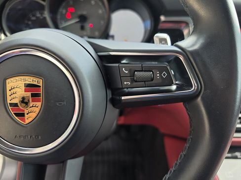 Certified 2024 Porsche Macan S AWD/4WD image 28