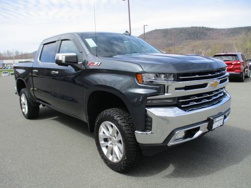 Used 2019 Chevrolet Silverado 1500 LTZ image 3