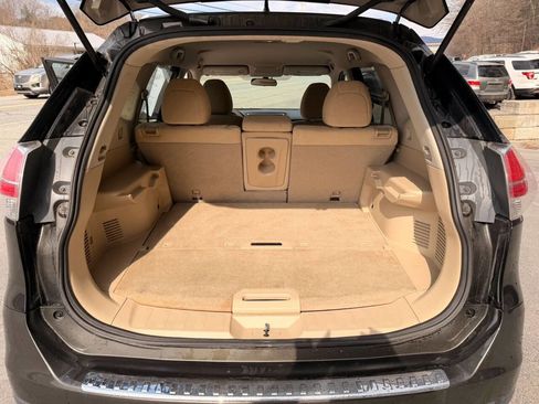 Used 2014 Nissan Rogue SV image 17