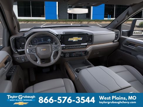 New 2026 Chevrolet Silverado 2500 LT w/ Z71 Chrome Sport Edition AWD/4WD image 15