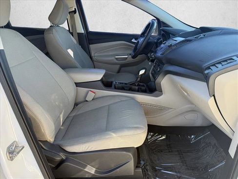 Used 2018 Ford Escape SE image 11