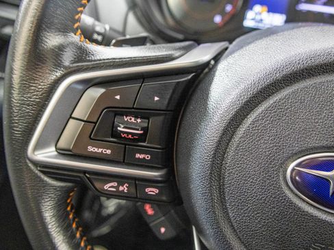 Used 2022 Subaru Crosstrek 2.0i Premium w/ Moonroof Package image 32